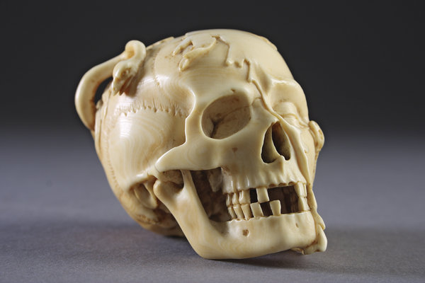 exceptional-and-finely-carved-german-ivory-vanitas (2).jpg