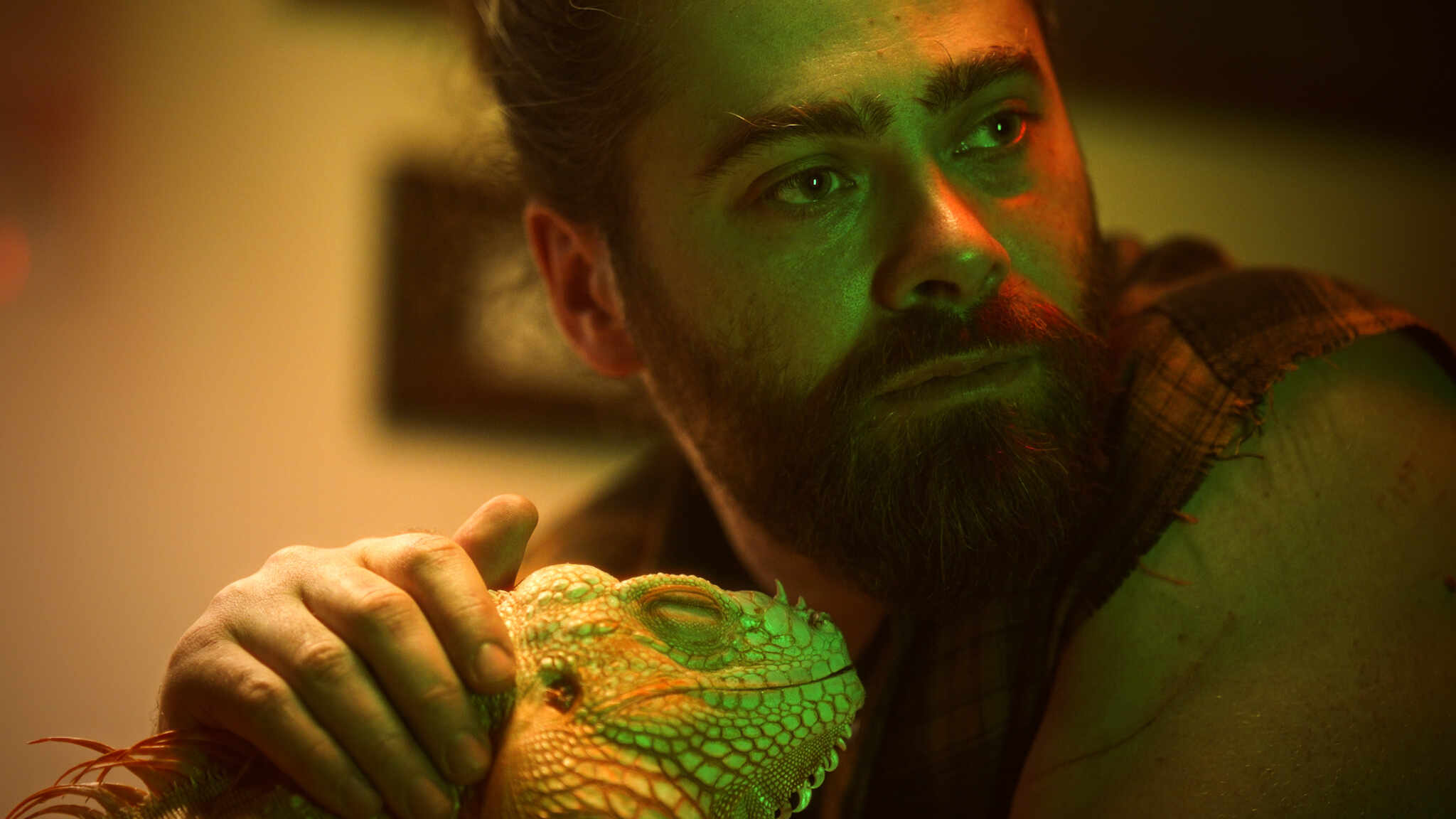 Ch2_Sc1_Fireplace_Room_day20