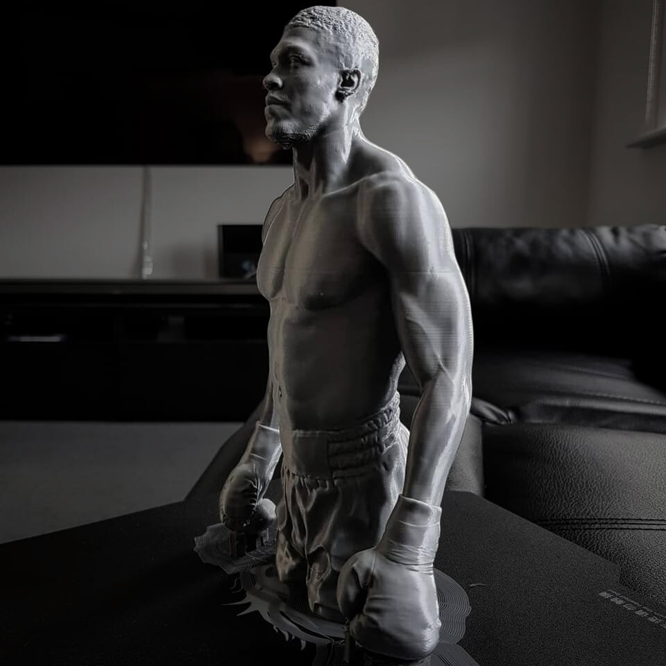 ran-manolov-aj-lthreequarter